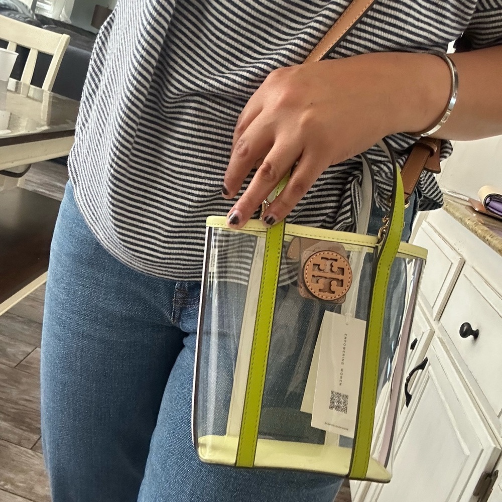 New Tory Burch BLAKE CLEAR MINI SHOPPER CLEAR - Picture 5 of 5